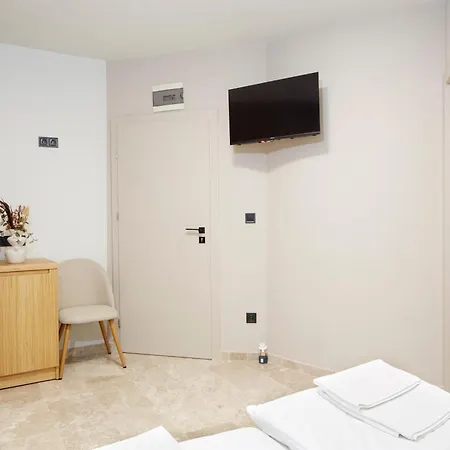 семеен ноа Otel