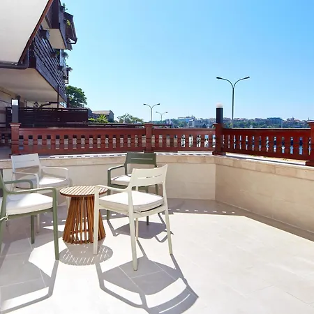 семеен ноа Otel Misivri