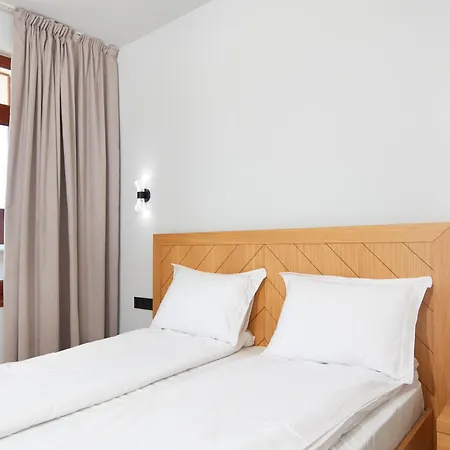 семеен ноа Otel