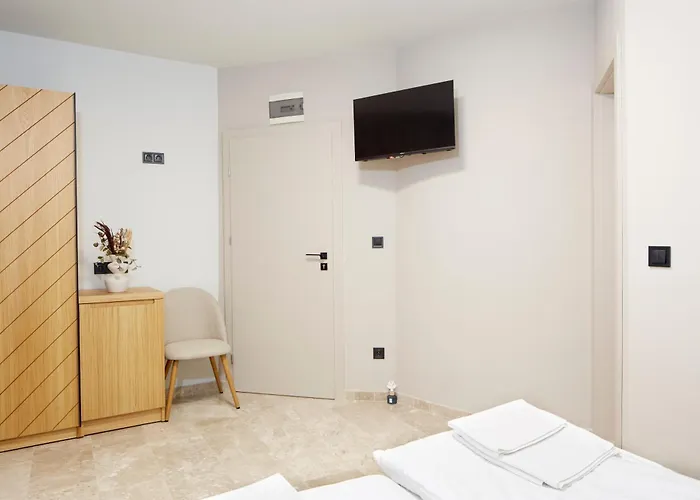 семеен ноа Хотел