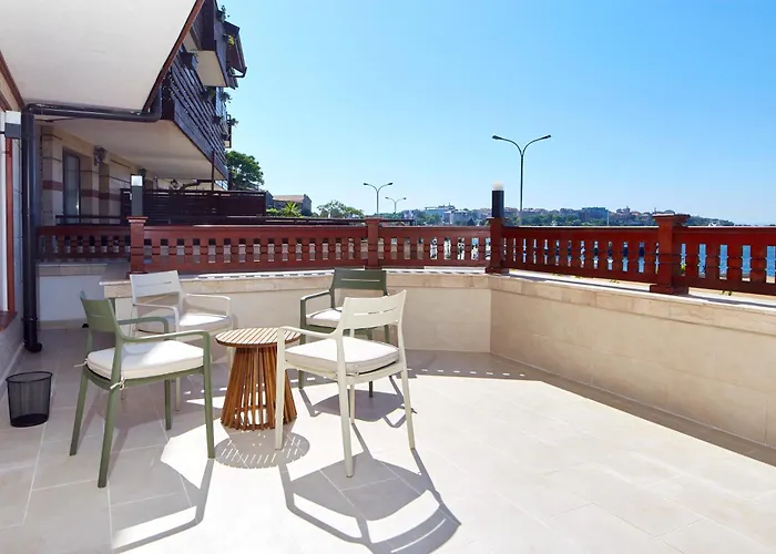 семеен ноа Хотел Несебър