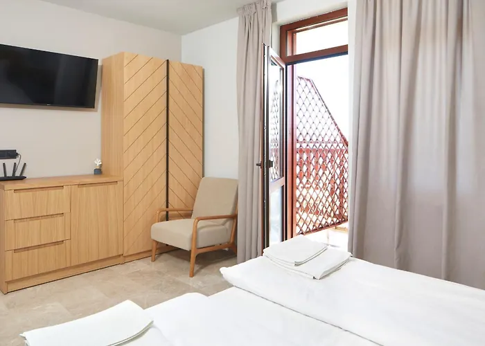 семеен ноа Хотел Несебър