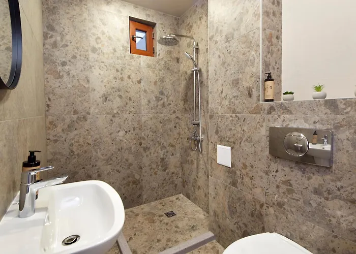 семеен ноа Хотел Несебър